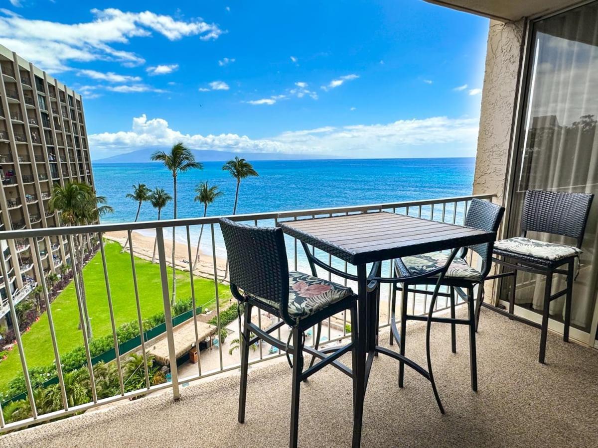 Beachfront Bliss: Oceanside Retreat with Central Dining Villa Kahana Exterior photo