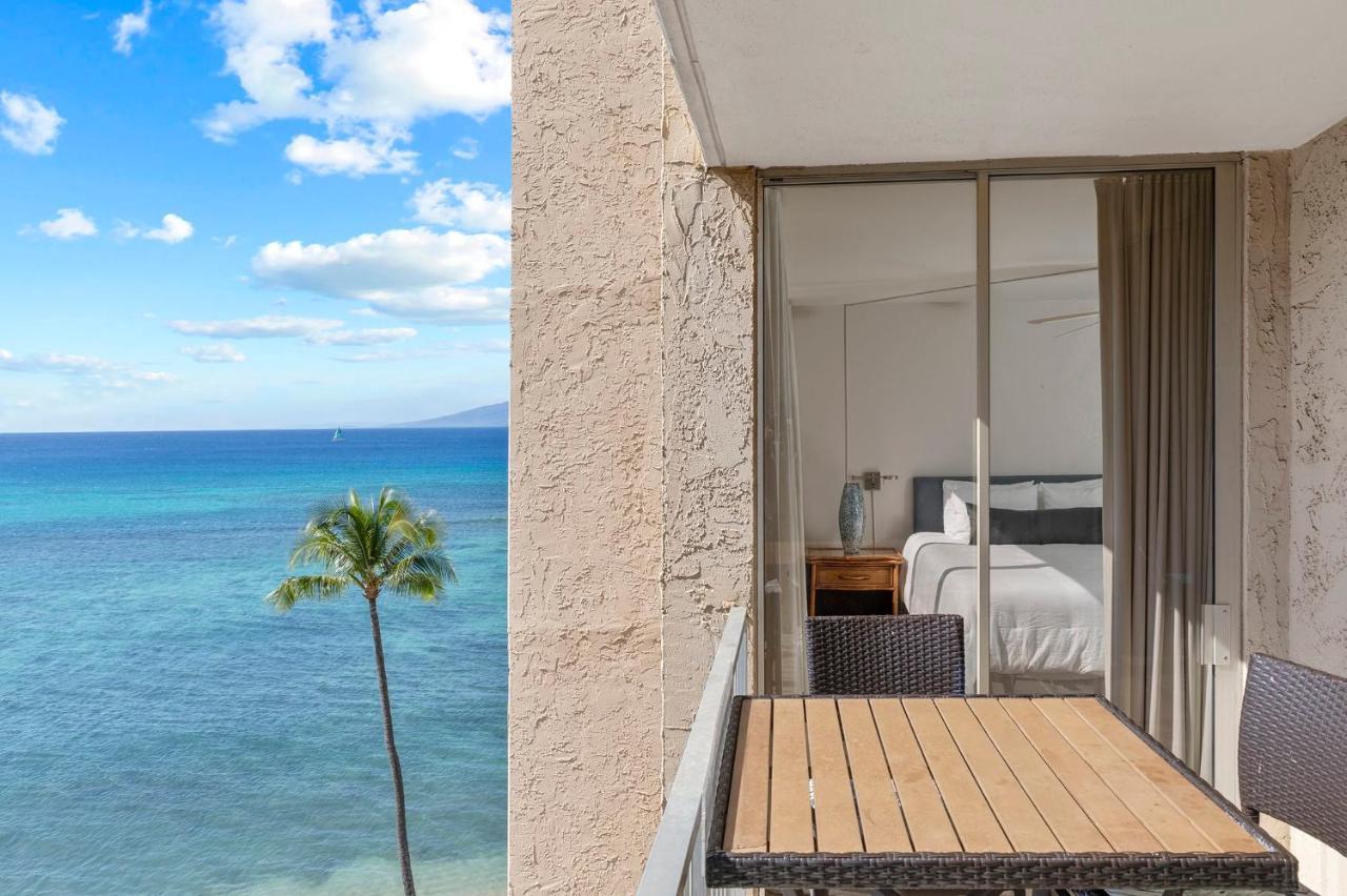 Beachfront Bliss: Oceanside Retreat with Central Dining Villa Kahana Exterior photo